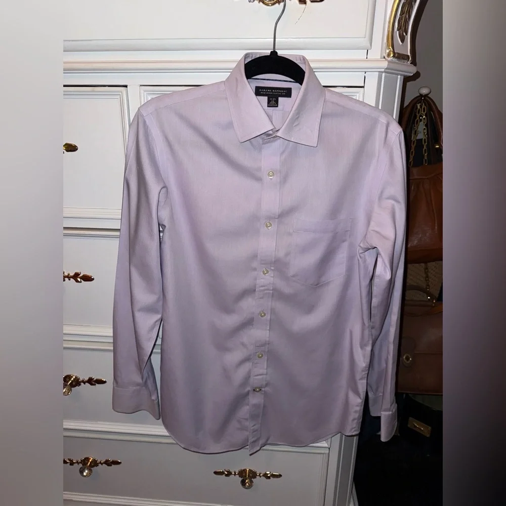 Banana Republic Men's Lavender, Non-Iron, Classic Fit Dress Shirt, Size XS
